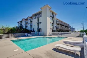 Surf City Sunrise Vista Suite -Pool-Elevator-Beach - Image 5