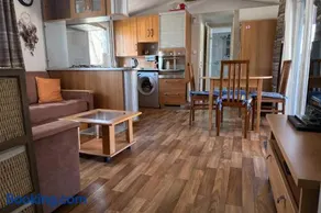 Mobil-home avec grande terrasse couverte - Image 3