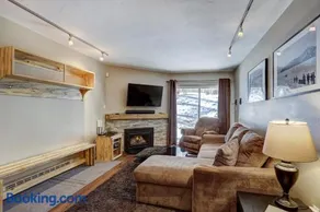 Grandview Condo's C8 - Image 1