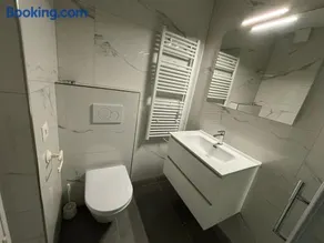 J&D Comfort Apartment - Image 5