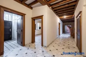 Luxury suite with a private terrace - Image 4