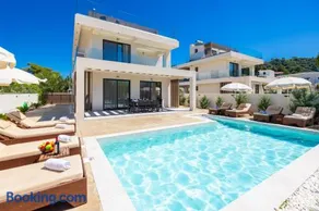 Villa Infinity Theo - Image 1