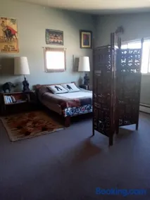 ocho guesthouse & weaver's studio - Image 2