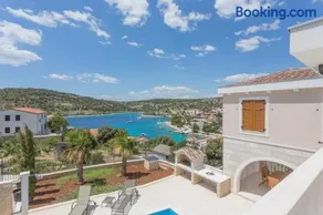 Villa Elena - Image 2