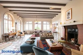 Charming House with a Pool Saint-Didier-au-Mont-dOr - Image 2