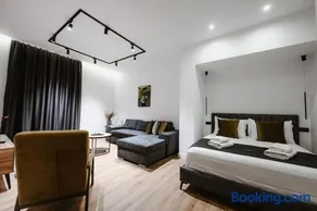 Port View Suites - Image 2