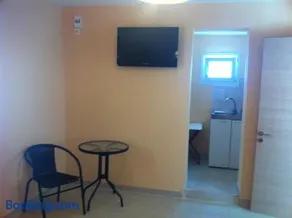 Melissa Rooms - Image 5