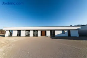 Boardinghouse27 - Image 1