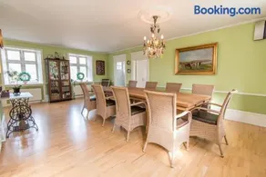 300m2 entire house with 3 bedrooms - Image 3