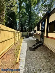 Rest Up Retreat-New Lux RV-Private-6Flags-Fire Pit-Hammock-Atlanta - Image 1