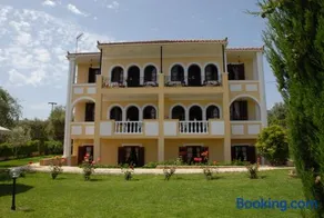 Amboula Beach Apartments - Image 2