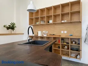 Architect's Stone Home - Image 4