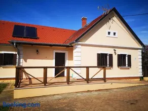 Gyümölcsliget Vendégház - Image 1