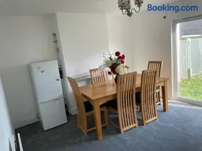 Siri GuestHouse - Image 4