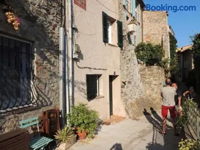 Ferienhaus in der Altstadt von Grimaud - Image 2