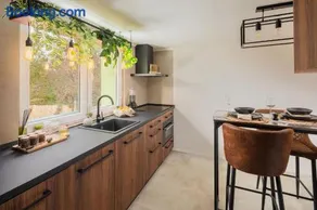 The Hajdu Hide-Away - Cozy, Private House, Hot Tub & Garden, Pet Friendly - Image 3