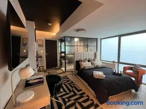Modern Studio Living, 300m from Totteridge & Whetstone Station - Image 2