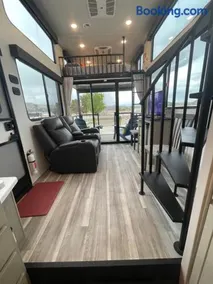 Tiny Home Lodge near Zion and Bryce National Parks Hot Tub Coyote Moon - Image 1