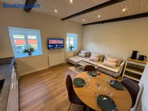 Luxurious apartment in Manor House - Image 2
