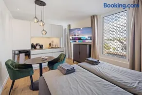 Visionary Hospitality Embrach, Zürich - Premium Apartments with Free Parking, Washer, Kitchen, Rooftop Terrace, Lounge, Bus Stop, Train Station, 15' Airport - Image 3
