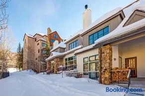 22 Highlands Townhomes - Image 3