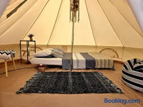 Kama Retreat - Image 1