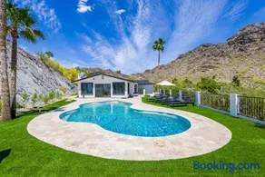 Breezy 3BR - Private Pool, Chefs Kitchen and More - Image 1
