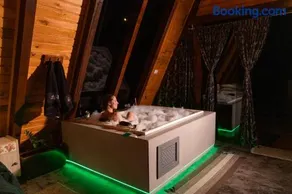 Cabana com Hidromassagem e Vista, a 12km de Treze Tílias - Image 3