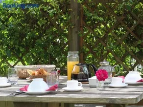 Gîte familial restauré avec jardin clos, équipements bébé, animaux acceptés, proche St-Julien-Chapteuil - Image 3