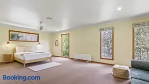 Casa Mia Metung - Tranquil Getaway - Image 2