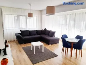 White Flat - Image 2