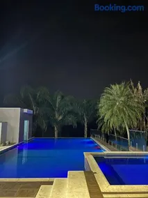 Casa com Piscina em Itaquaquecetuba - Image 2