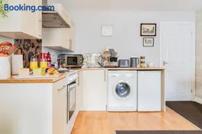 Private Flat in Warwickshire - Image 5