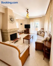 Giorgos Family Haven - Image 5