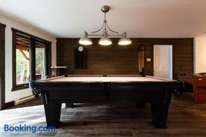 Chalet Paradis Moustier with Lakefront, Private Spa & Games - Image 4