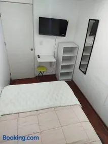 Acogedora y céntrica habitación Larcomar - Image 3