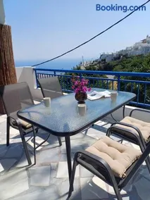 Aperanto House in Arnados, Tinos - Image 3