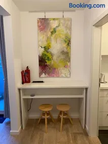 Helle Souterrainwohnung mit Komfort - Image 3