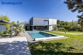 Villa spacieuse avec piscine privée à Toulouse - Image 1