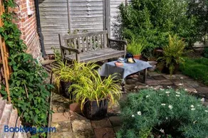 Thatch Cottage - luxury Norfolk Hideaway - Image 5