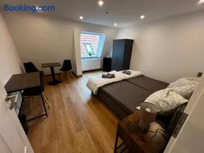 Zi 3 Zentral und Modern Zimmer im Herzen Oldenburgs - Image 1