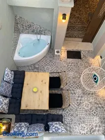 Kyrangelo Traditional House with outdoor jacuzzi - Image 1