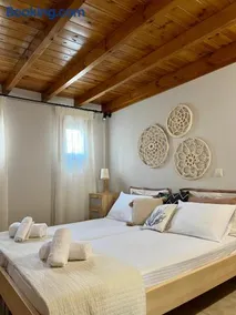 Homey Stoupa, Sea View Home in Mani, 3 Bedrooms - Image 4