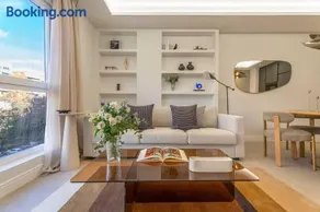 Maravilloso y recién reformado apartamento en Castellana - Image 3