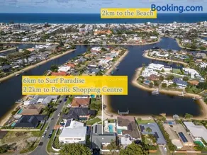 Lux 5Brs Waterfront Villa, near Surf Paradise, Heated Spa - Image 5