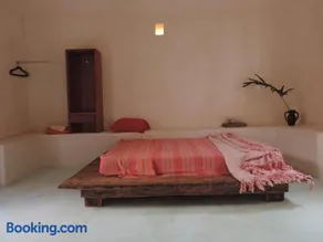 barefoot jungle studios - Image 4