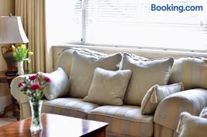 Corner House - Image 3