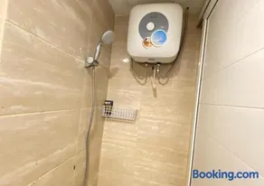 Tentrem Room at Springwood Residence - Image 5