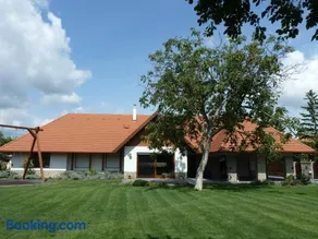 Villa Holiday - Image 2
