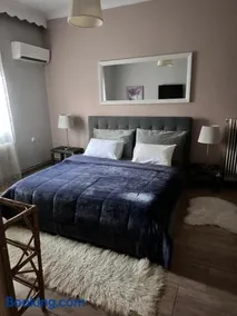 Oasis Luxury detached House in Thessaloniki with Hydromassage - Image 2